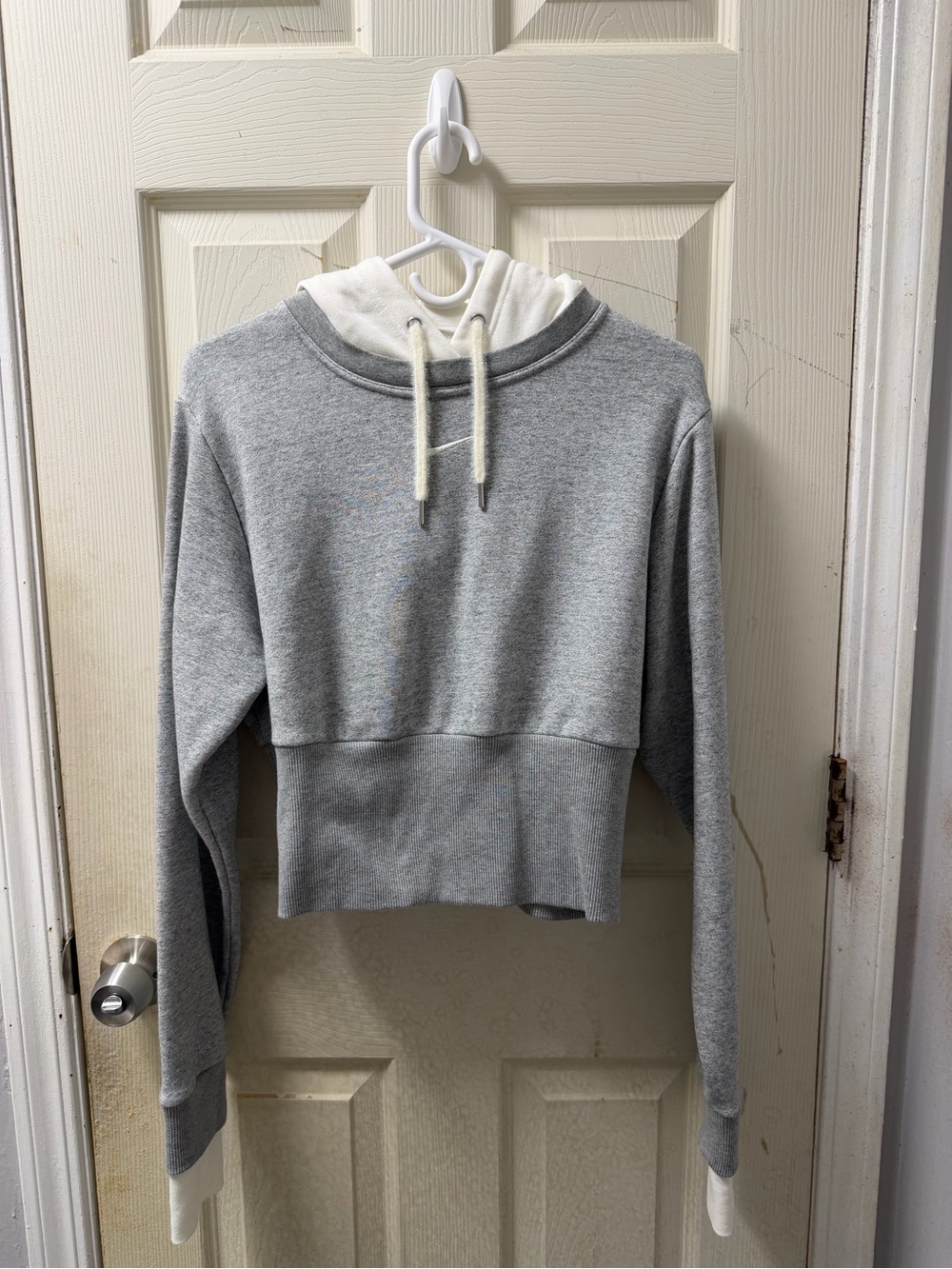 💙 Nike Gray Cropped Hoodie